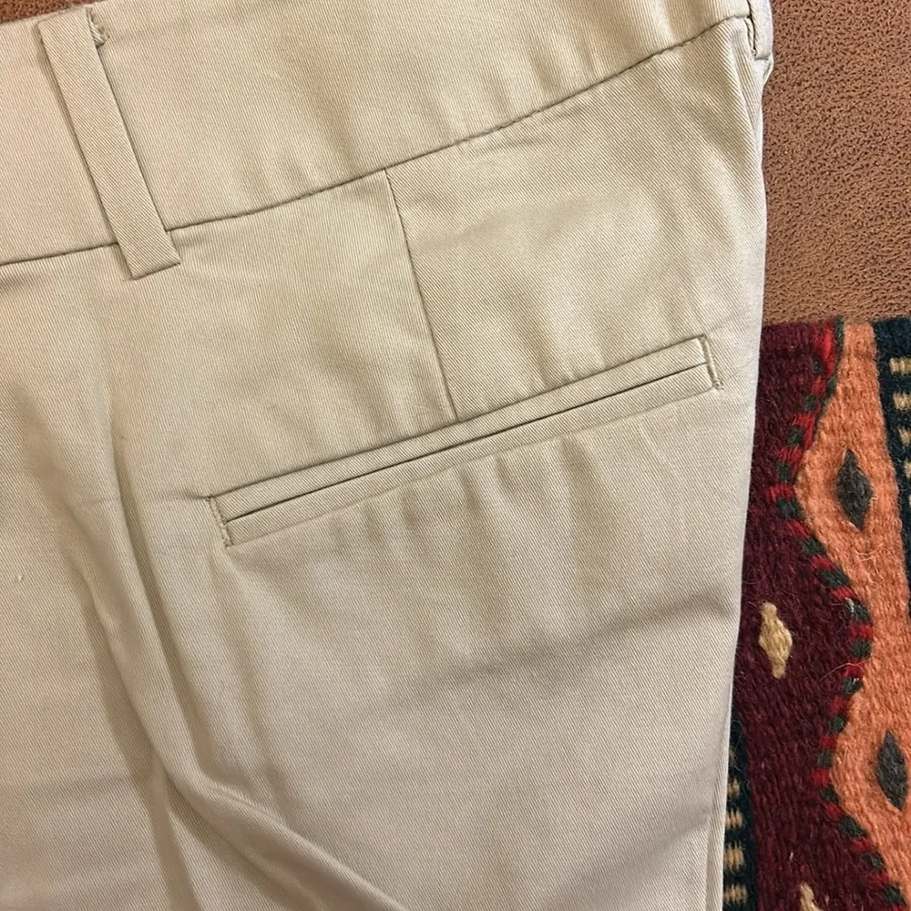 Ann Taylor BoardWalk Shorts, Size 4P, Tan, 98% Cotton, 2% Spandex, NWT